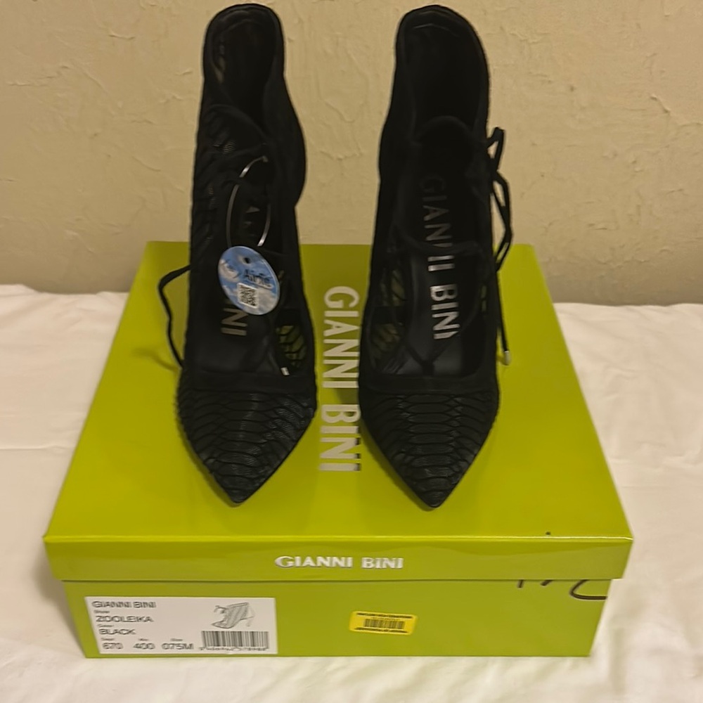 Gianni Bini Women's Black Lace-Up Heels